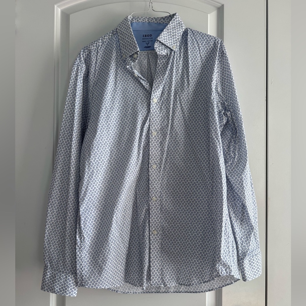 Izod Men's Slim Fit White and Blue Geometric Button Down Shirt
